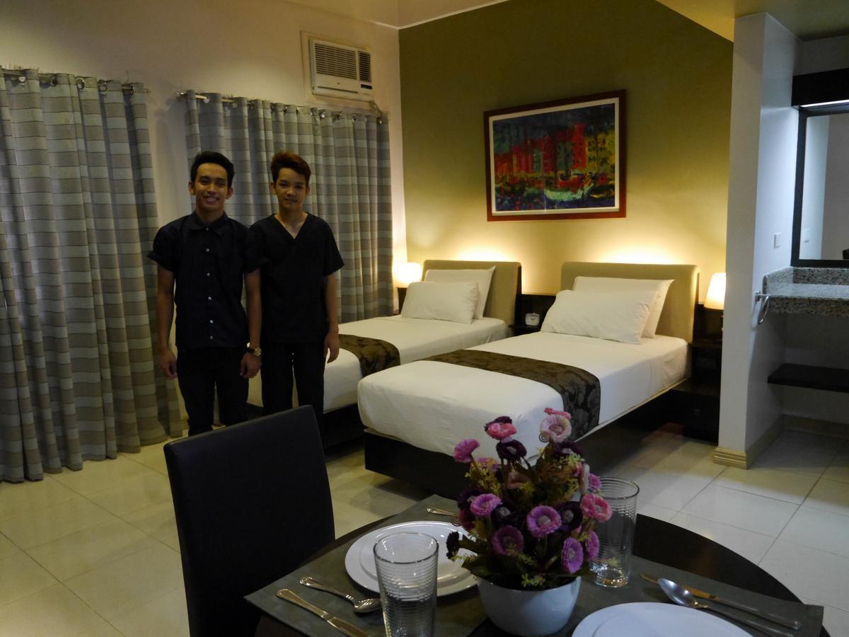 NEW MANILA SUITES